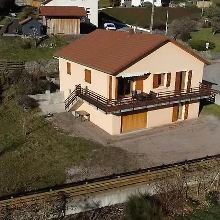 Les Randogodilleurs Avec Jacuzzi A 2kms Des Pistes Et 350m Du Theatre Du Peuple !